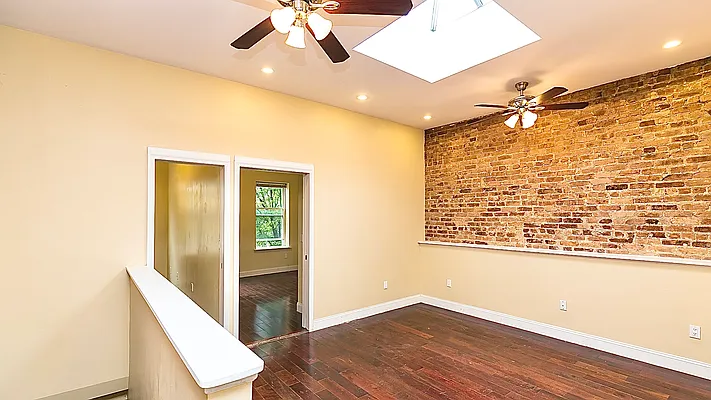 Rented by Compass | media 22