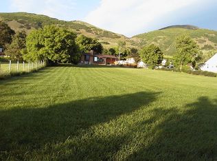 124 S Mountain Rd, Fruit Heights, UT 84037