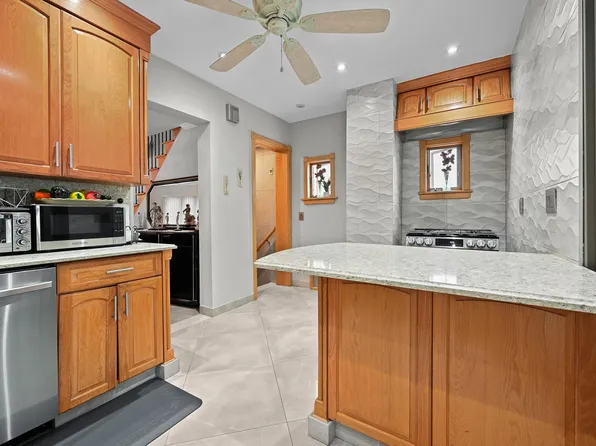 1836 72nd Street image 10 of 31