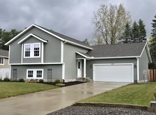 1153 Spruce Pt, Whitehall, MI 49461