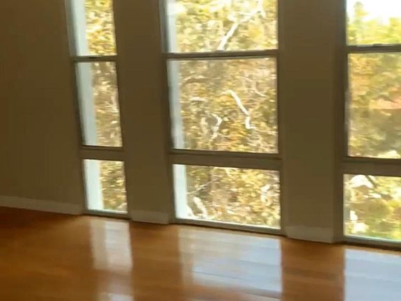 3rd image of 152 S Sycamore Ave APT 401