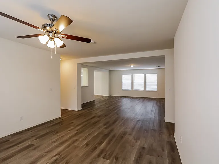 5725 E Flower Cir — Photo 5