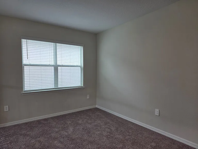 2865 High Pointe St — Photo 30