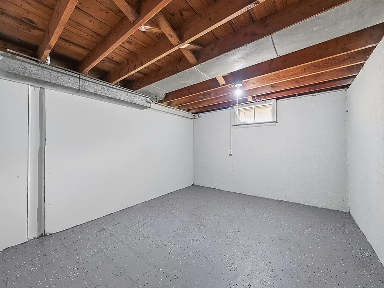 8515 Jenny Dr — Photo 36