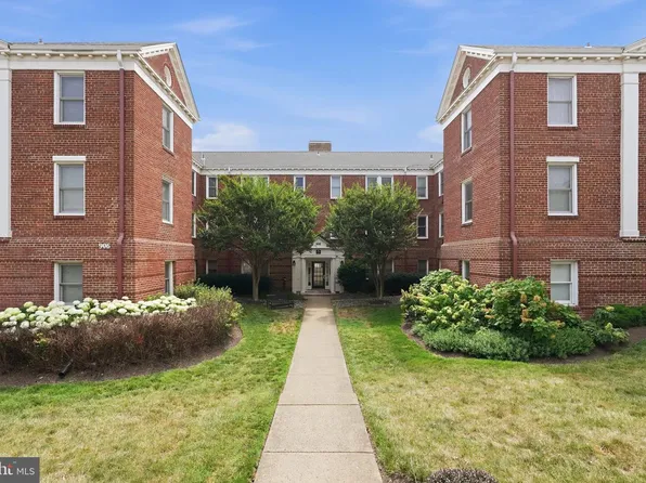 906 S Washington St APT 307, Alexandria, VA 22314