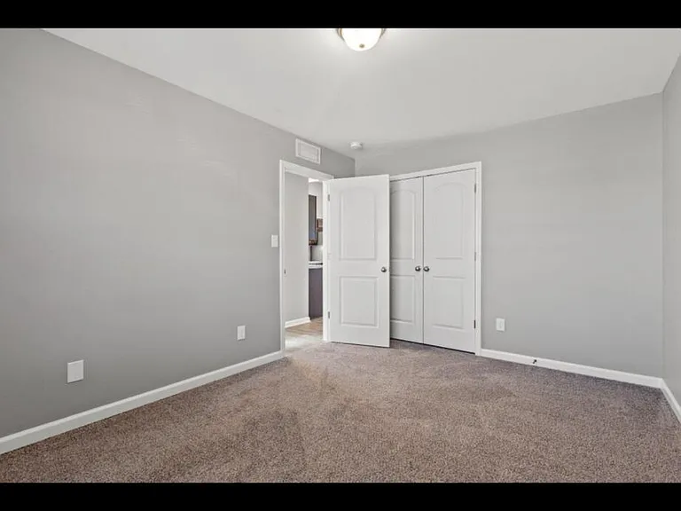 340 Pageant Dr — Photo 14