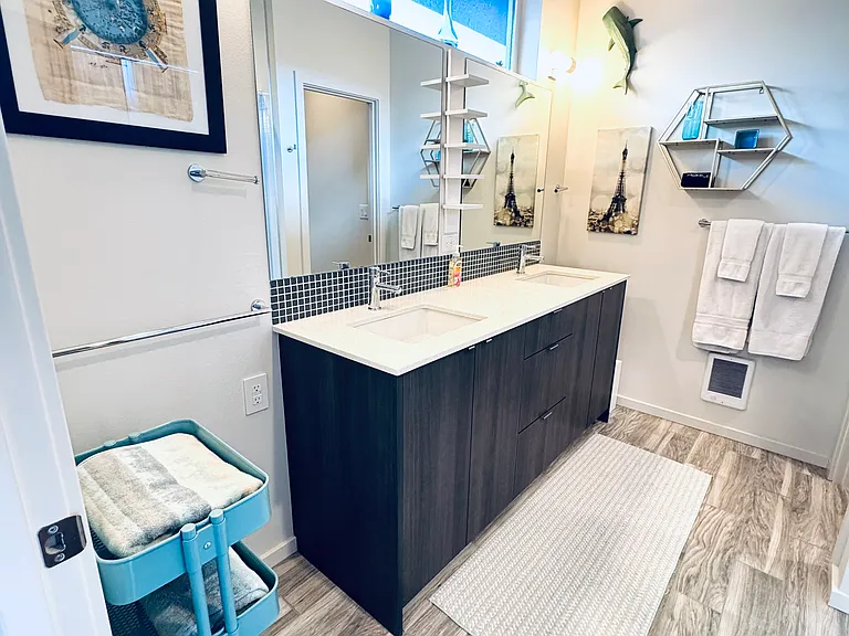 4042 Martin Luther King Jr Way S — Photo 14