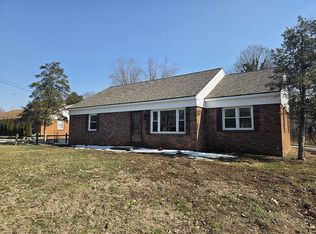 2126 Old Madisonville Rd, Henderson, KY 42420