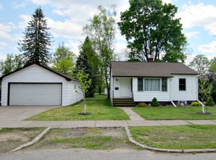 605 S Park St, Kingsford, MI 49801