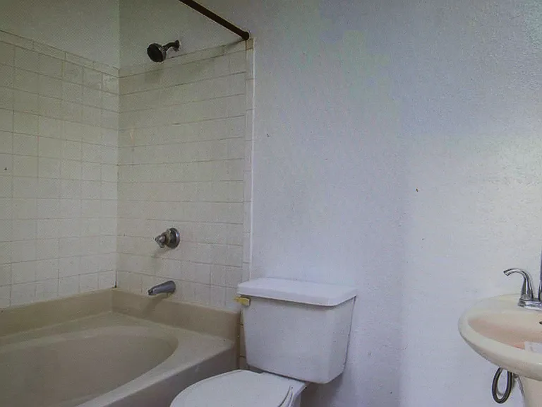 4107 Chatham Oak Ct #307 — Photo 6