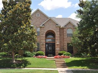 1010 Sumners Ct, Carrollton, TX 75007