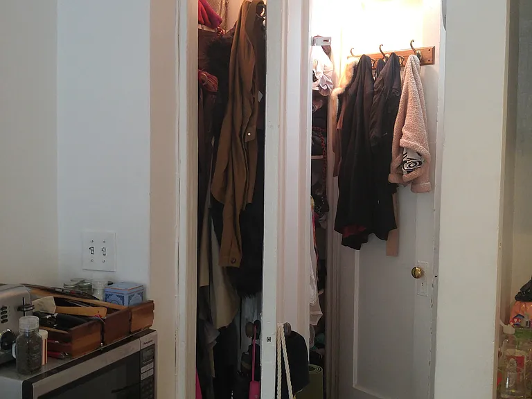 240 W 16th St #B4 — Photo 5