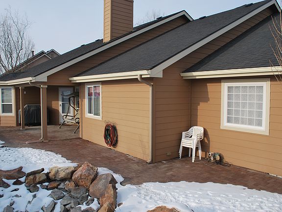 2nd image of 405 Newport Dr