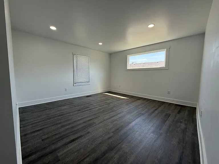 1117 Crossland Ave — Photo 20