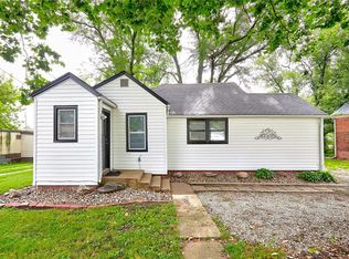 516 2nd St, Redfield, IA 50233
