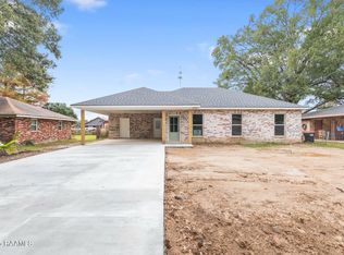 226 Lindsey Cir, Carencro, LA 70520