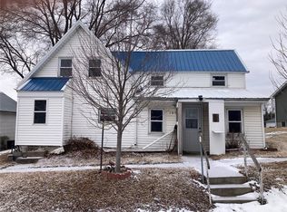 105 Turner St, Watkins, IA 52354