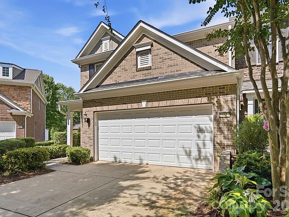 3rd image of 16852 Dunaverty Pl