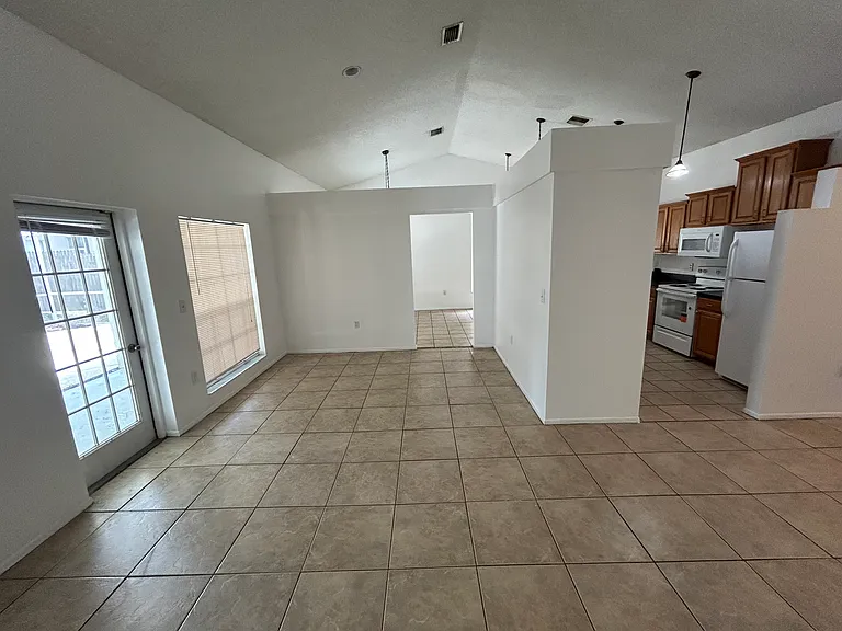 1432 Lakehurst Way — Photo 18