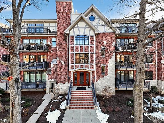 2nd image of 622 Forest Ct #4A