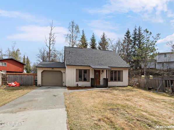 11295 Banff Springs Cir, Eagle River, AK 99577
