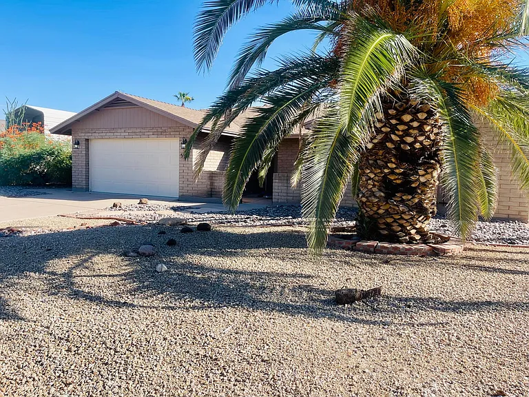 5141 E Blanche Dr — Photo 1