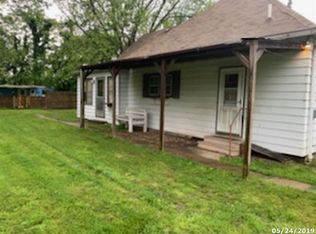 2517 N 6th St, Terre Haute, IN 47804