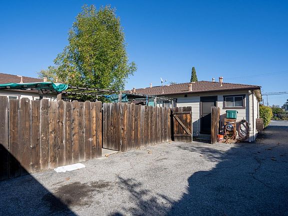 5th image of 519 Borregas Ave