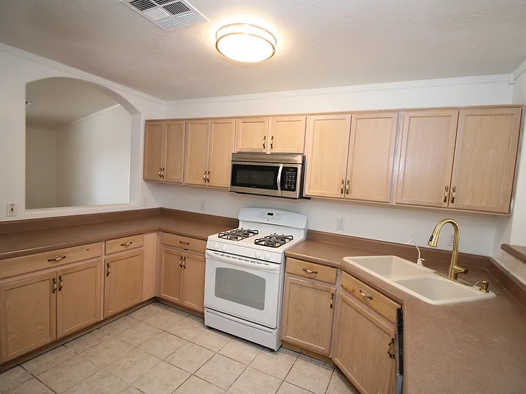 7124 N 77th Dr — Photo 11