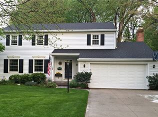 436 Walmar Rd, Bay Village, OH 44140