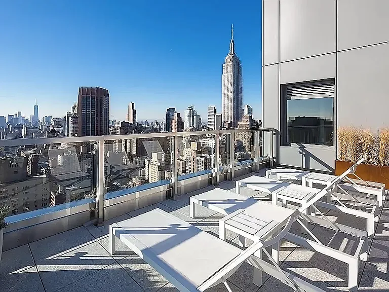325 Lexington Ave #14B — Photo 10