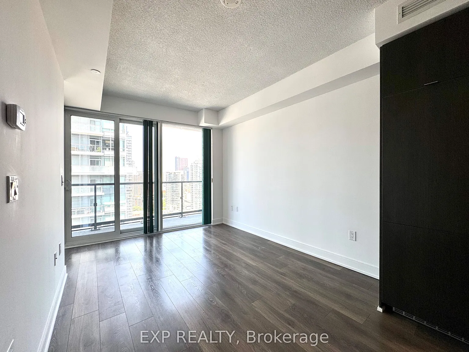 2 bed, $2,350 — Photo 2