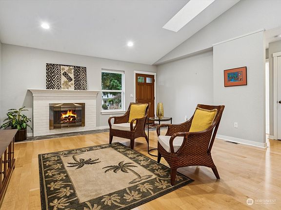 3rd image of 3423 Harborcrest Court NW