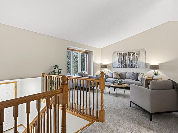 5th image of 7797 Marilyn Dr