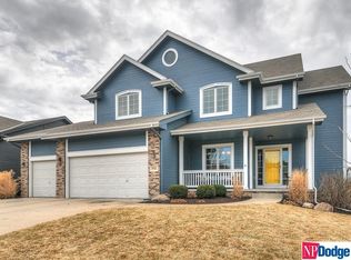 9725 Florence St, La Vista, NE 68128