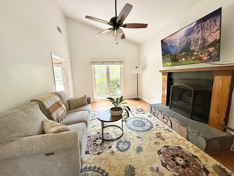 45 Paddlecreek Ave — Photo 4