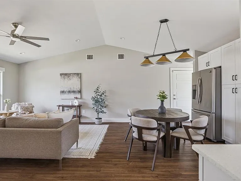 3703 Tower View Ct — Photo 8