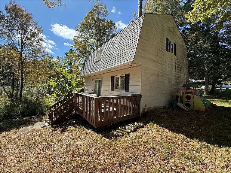 11 Plank Rd — Photo 2