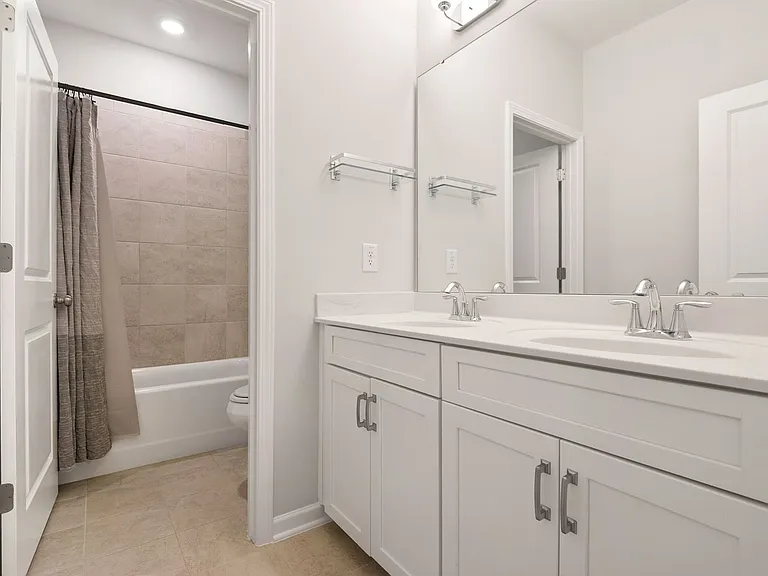 7702 Litcham Dr — Photo 23