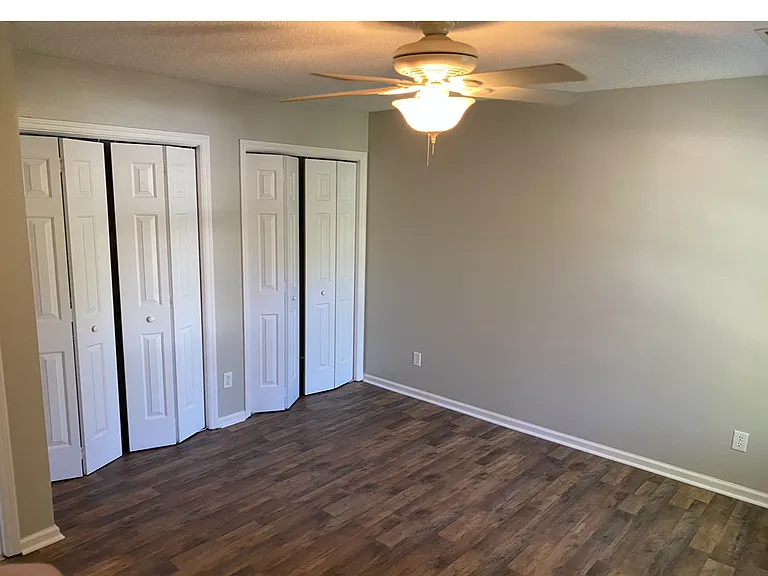 386 Arlington Dr — Photo 10
