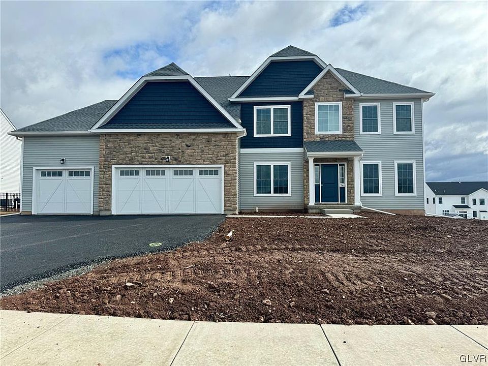 2nd image of 2740 Stonewall Dr #29