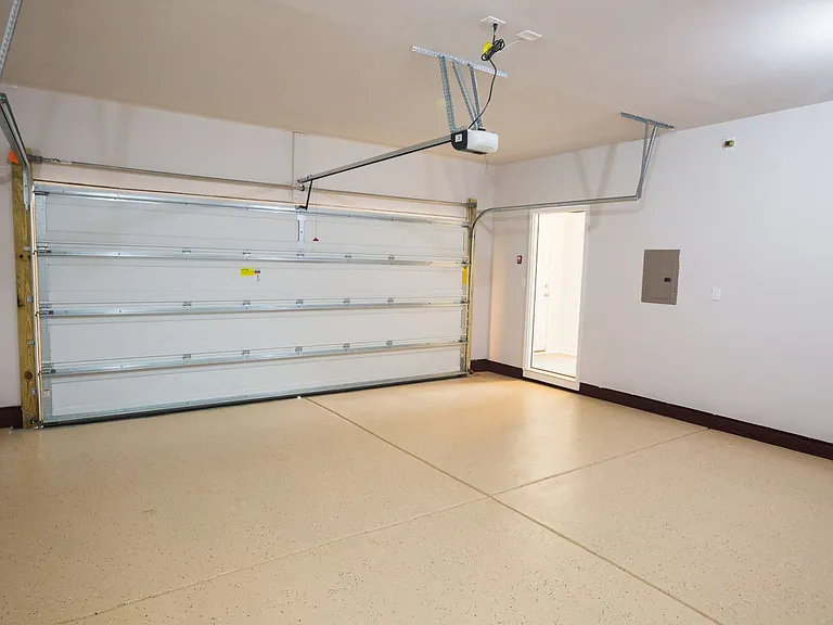 112 Raphael Pl — Photo 10