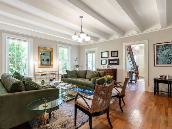 152 Bonnet Street, Manchester, VT 05255