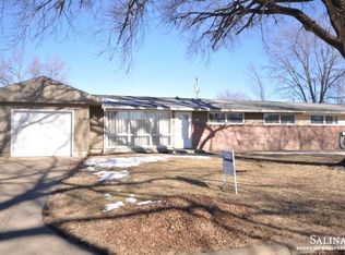 1318 Derby Ave, Salina, KS 67401