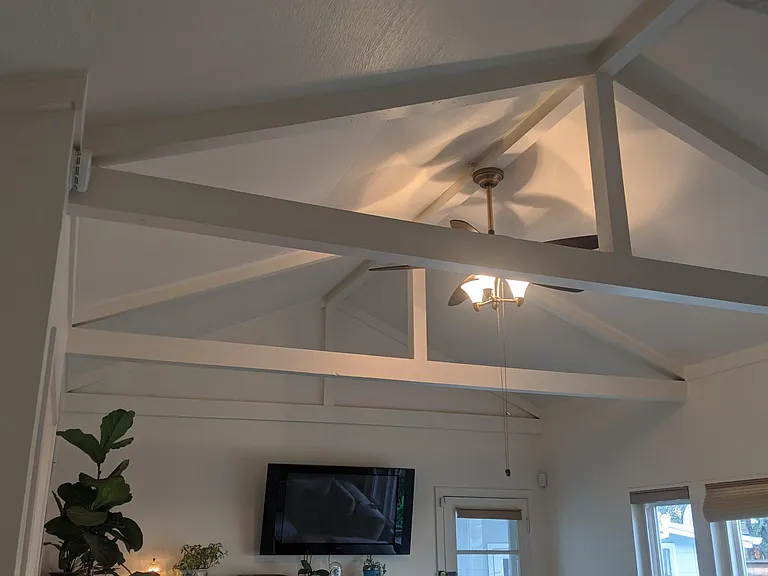 Living room vaulted ceilings