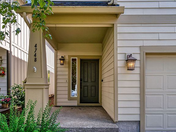 2nd image of 4748 SE Sandalwood St