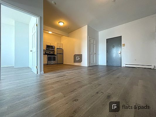 1st image of 714 Seneca Ave APT 502