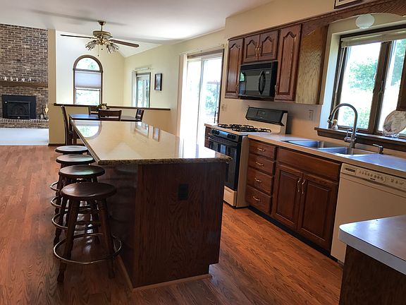 Great Kitchen, Deck Sliders