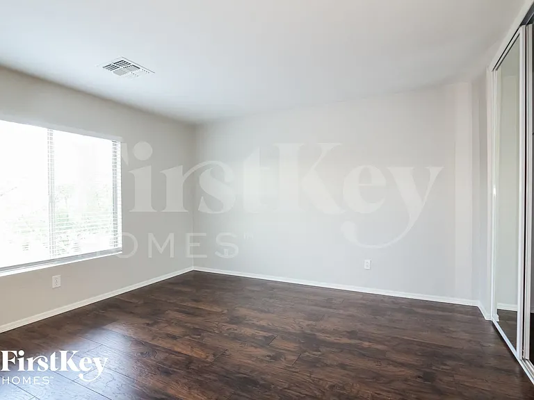14210 W Mauna Loa Ln — Photo 11
