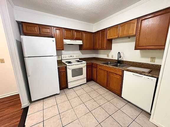 4th image of 104 Cordillo Pkwy #H-1